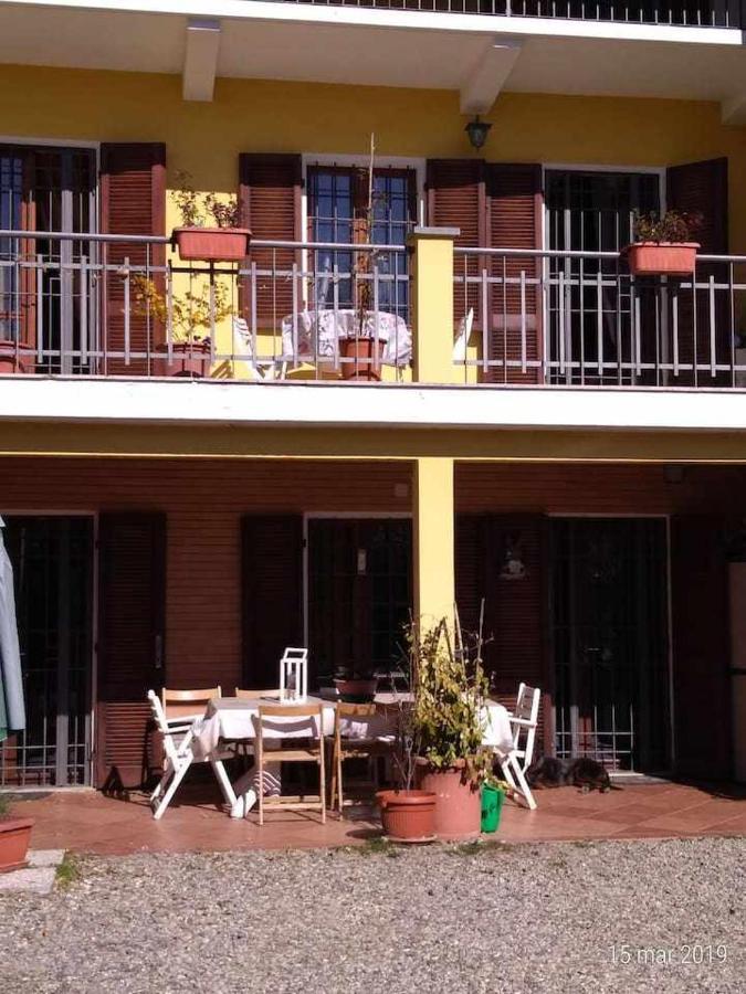 Bed and Breakfast Beb Infamiglia Cascinette Екстер'єр фото
