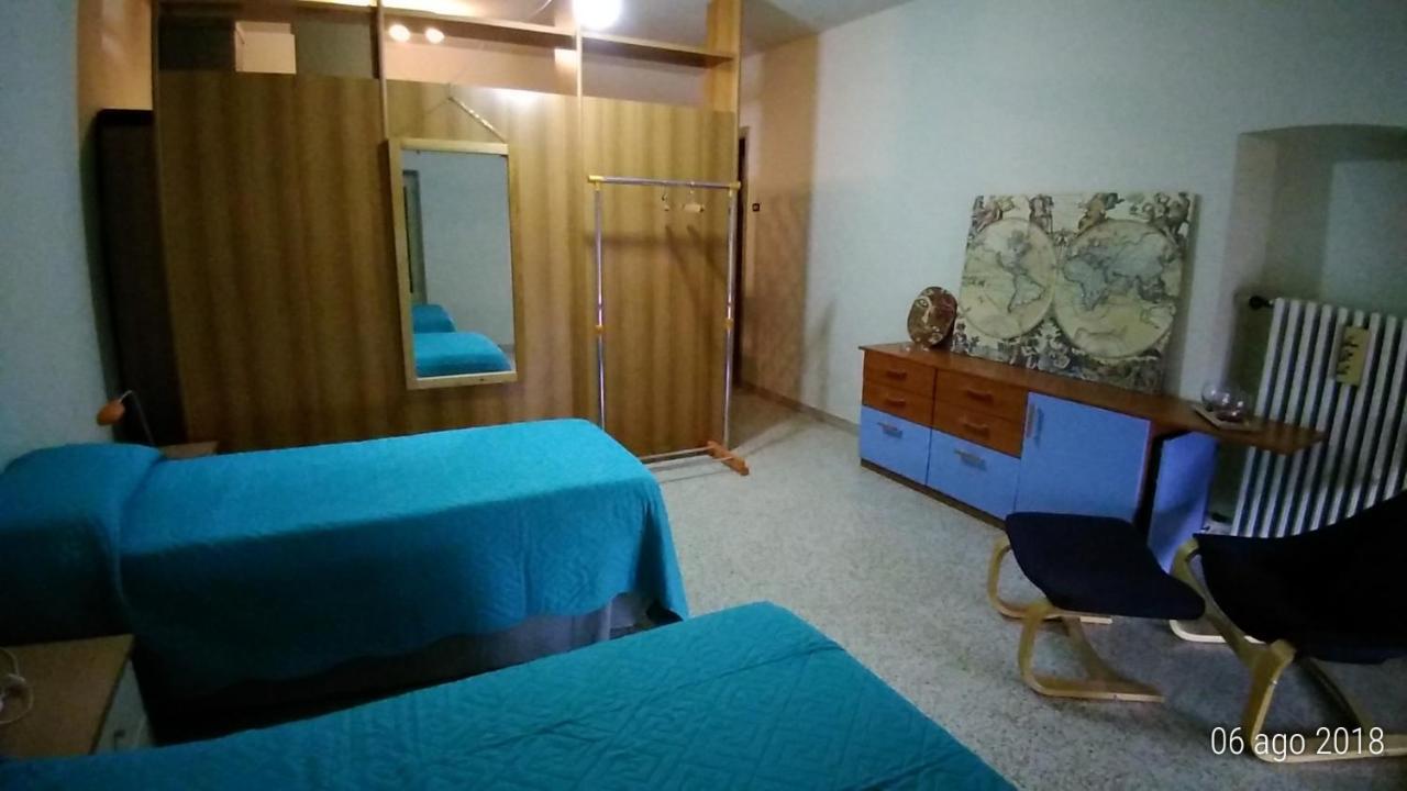 Bed and Breakfast Beb Infamiglia Cascinette Екстер'єр фото