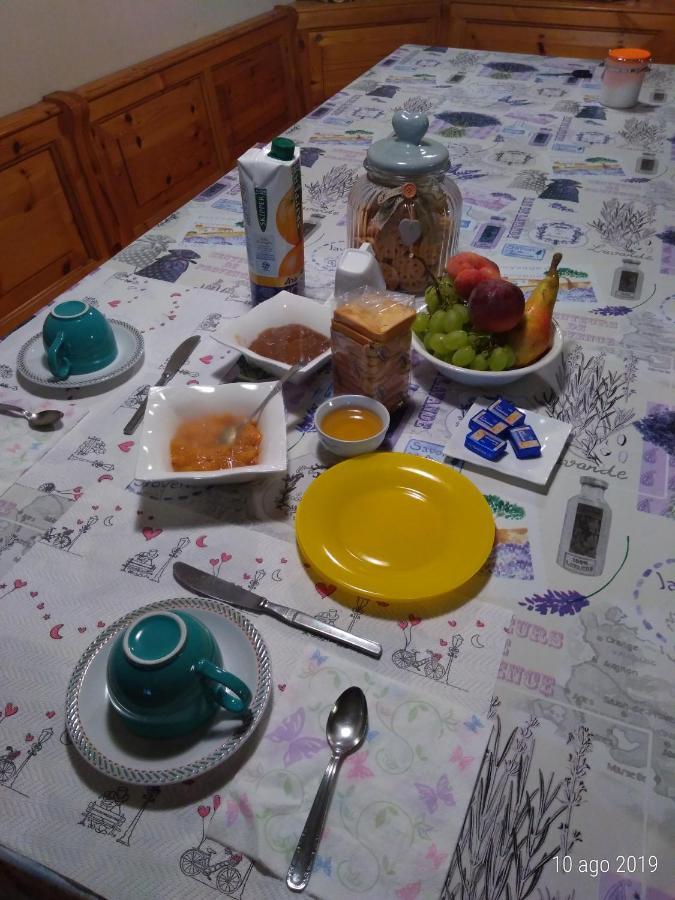 Bed and Breakfast Beb Infamiglia Cascinette Екстер'єр фото
